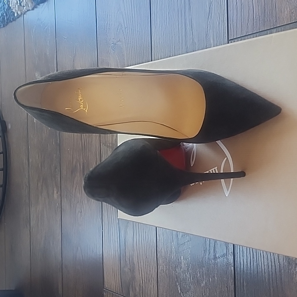 EUC Christian Louboutin So Kate Velour Heels - Picture 1 of 7